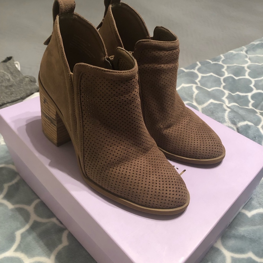 Madden Girl Ankle Boot- Brown, Size 7